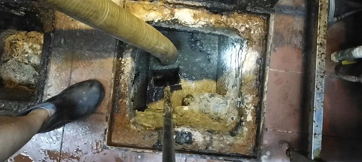振兴污水池清理一般都有毒气，怎么预防中毒呢？